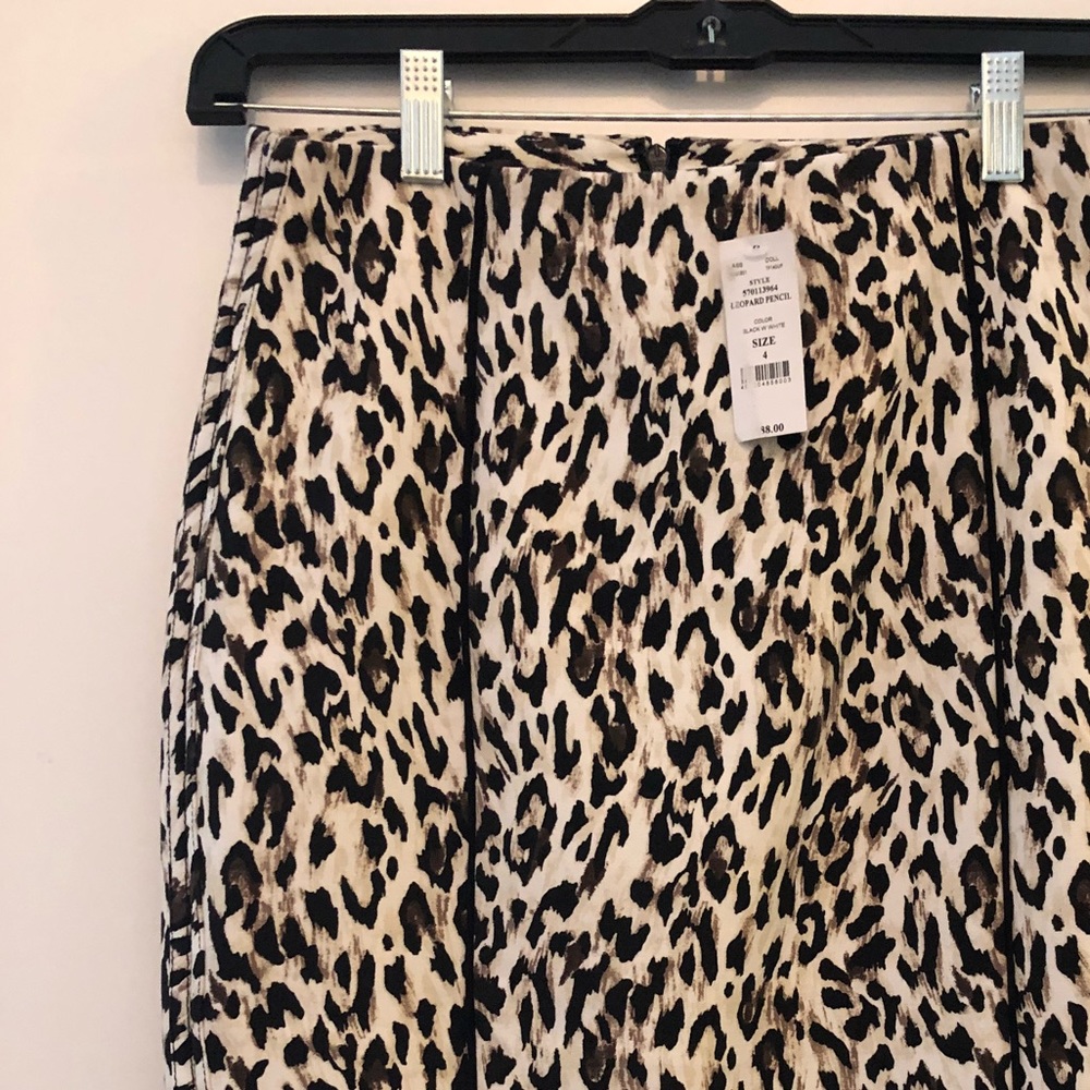 White House Black Market leopard pencil skirt